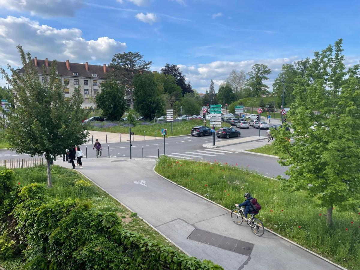 Situe A 5 Minutes De La Gare Apartment Besancon Luaran gambar