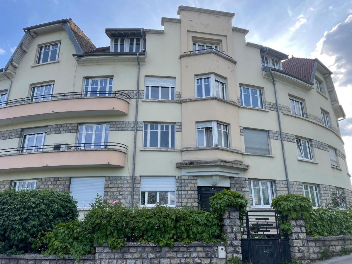 Situe A 5 Minutes De La Gare Apartment Besancon Luaran gambar